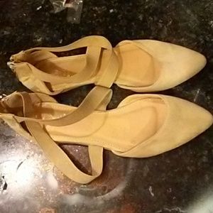 NWOT strappy suede camel tan flats